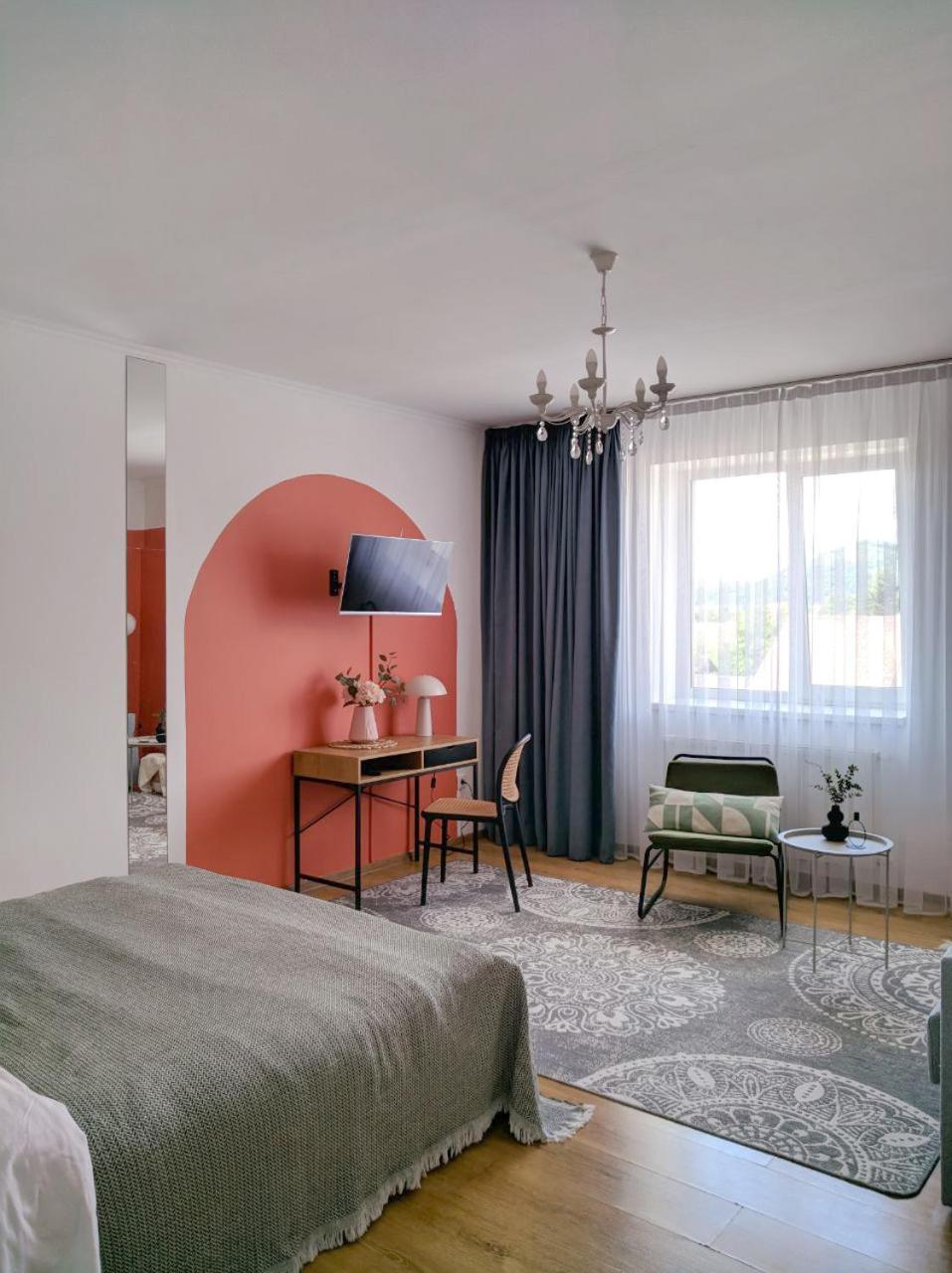 Best Apartment In The Center Мукачево Екстер'єр фото