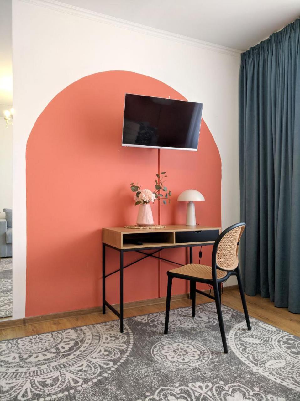 Best Apartment In The Center Мукачево Екстер'єр фото